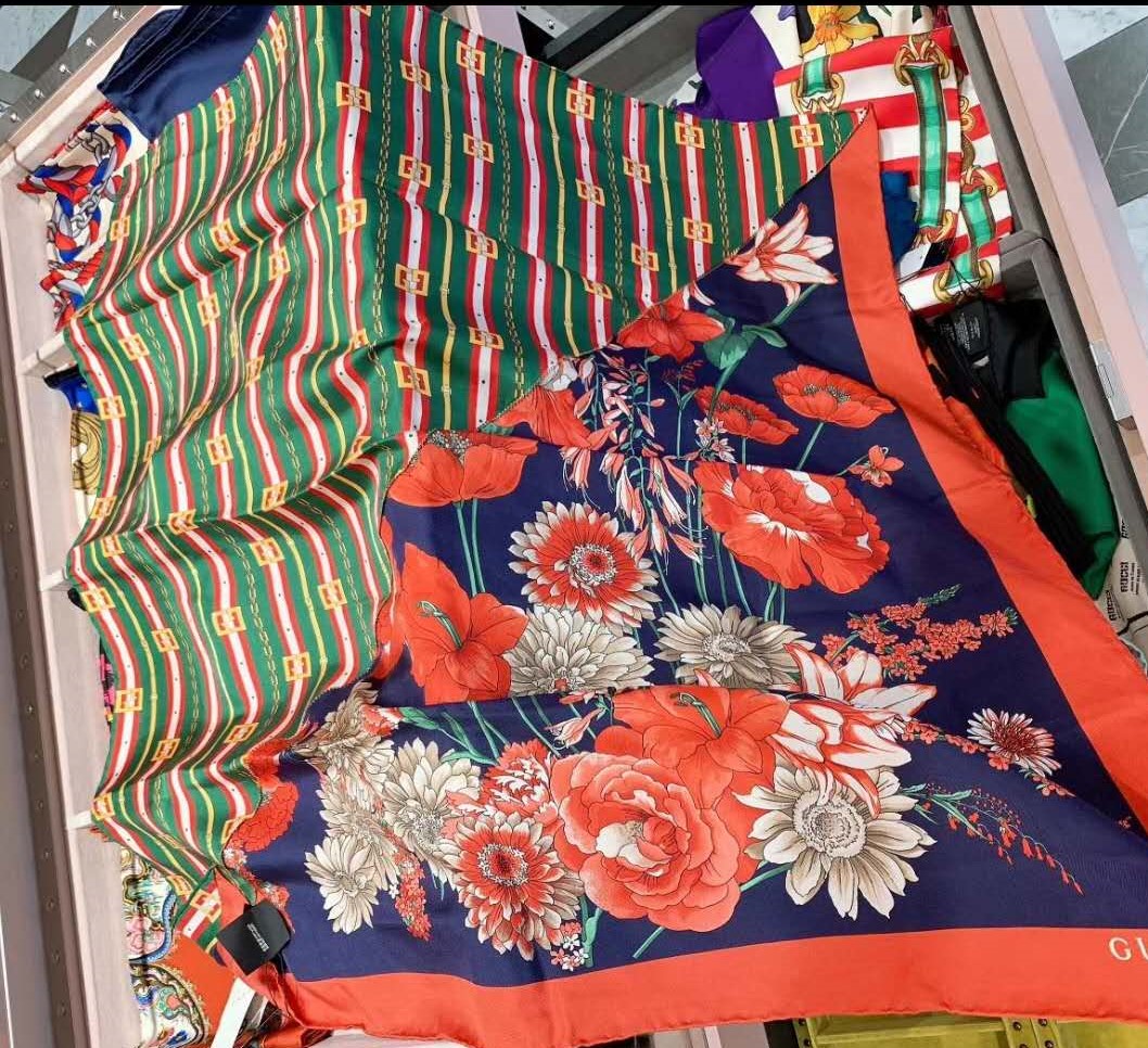 gucci古奇牡丹花围巾