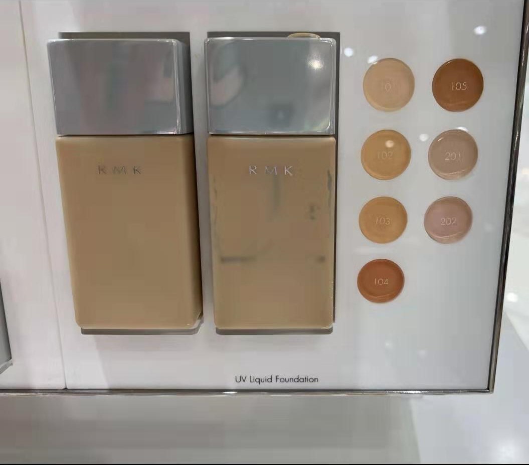 RMK ·  高效UV清透粉底液系列 SPF50 30ml